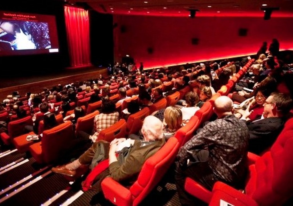 Perhatikan Ini, Khusus Buat Anda Yang Hobi Nonton Bioskop! - BERNAS.id